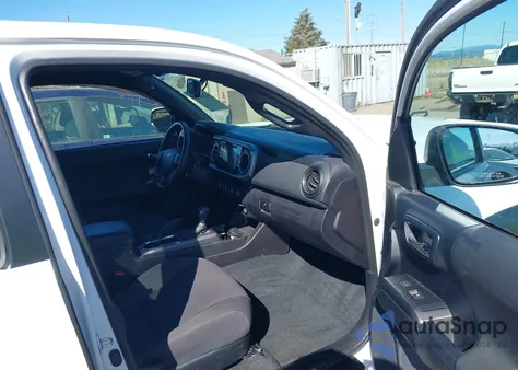 2016 Toyota Tacoma Trd Off Road из США, поврежденный, VIN 3TMCZ5ANXGM015266